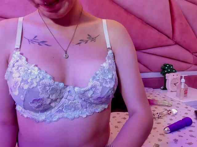 kattyqueenn webcam