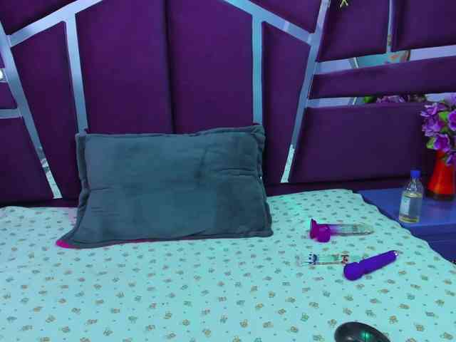 kattyqueenn webcam