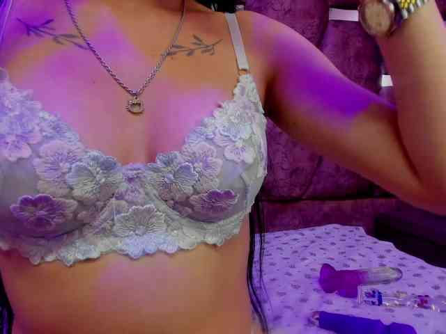 kattyqueenn webcam