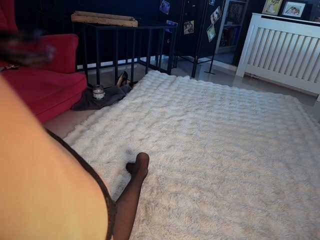 Scarlet87 live webcam show