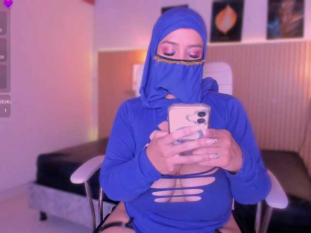 hana-falak live cam on BongaCams