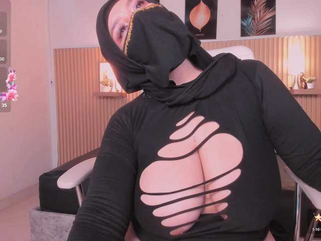 hana-falak live cam on BongaCams