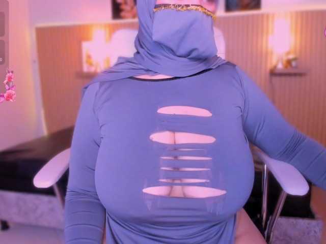 hana-falak live cam on BongaCams