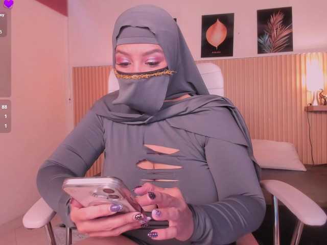 hana-falak live cam on BongaCams