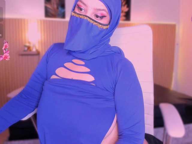 hana-falak live cam on BongaCams