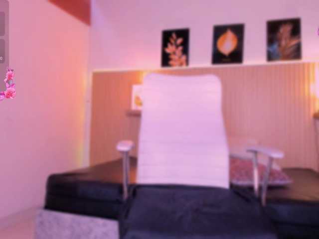 hana-falak live cam on BongaCams