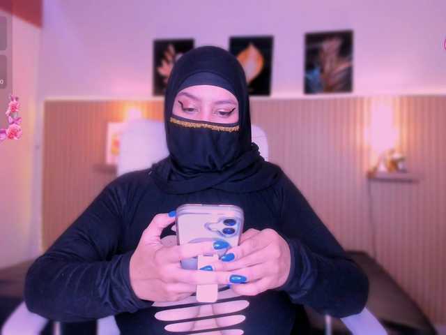 hana-falak live cam on BongaCams
