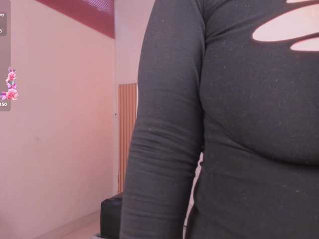 hana-falak live cam on BongaCams