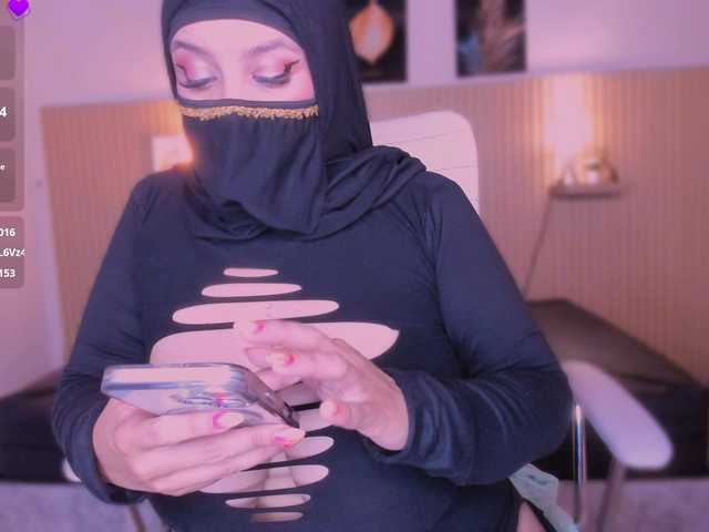 hana-falak live cam on BongaCams