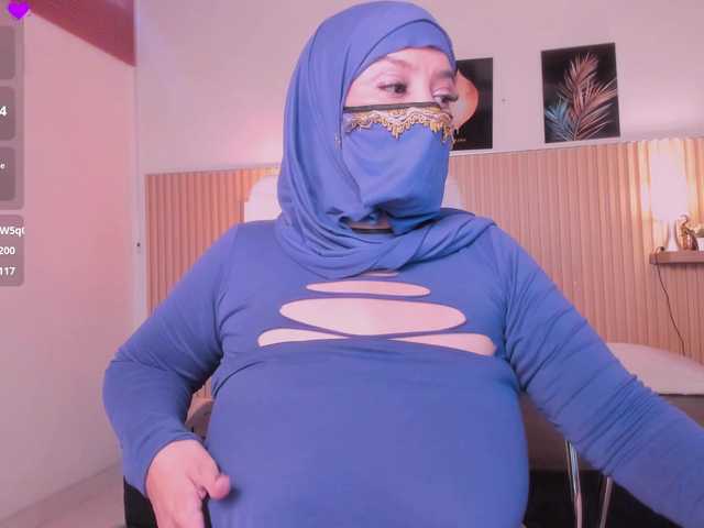 hana-falak live cam on BongaCams