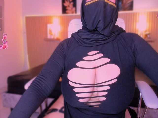 hana-falak live cam on BongaCams