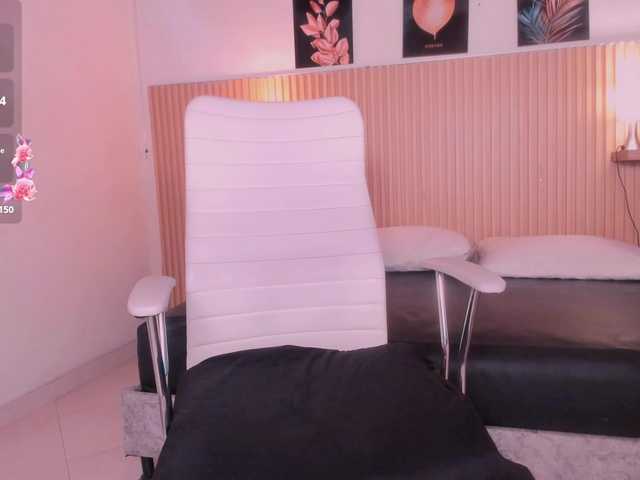 hana-falak live cam on BongaCams