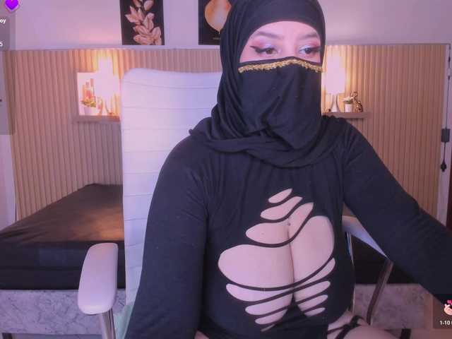 hana-falak live cam on BongaCams