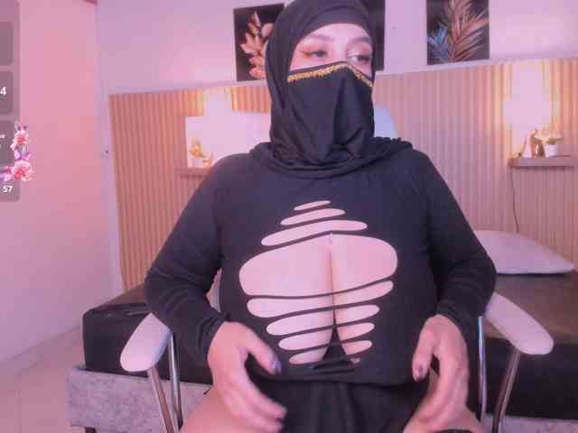 hana-falak Live Webcam on BongaCams