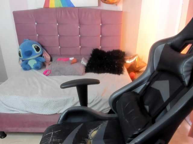 Wandaaa live cam on BongaCams
