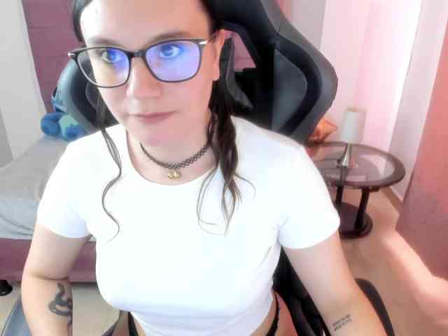 Alexandra_sg webcam