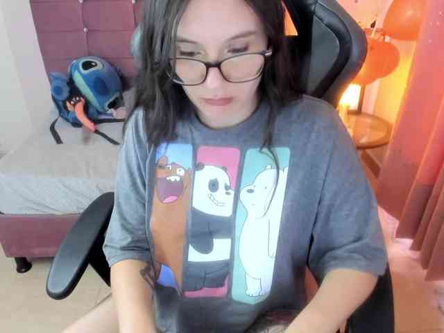 Alexandra_sg webcam