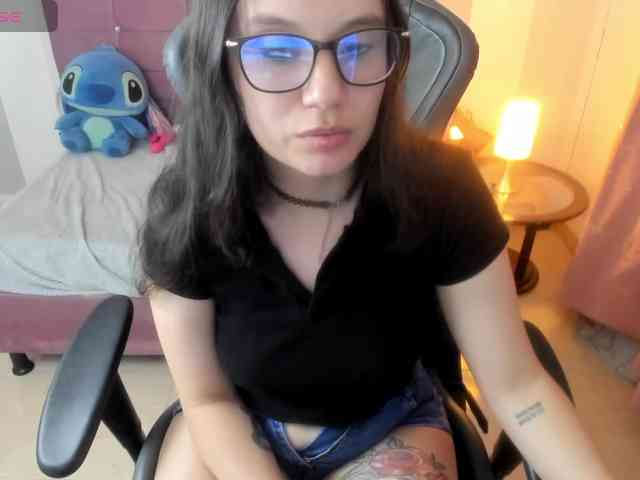 Alexandra_sg webcam