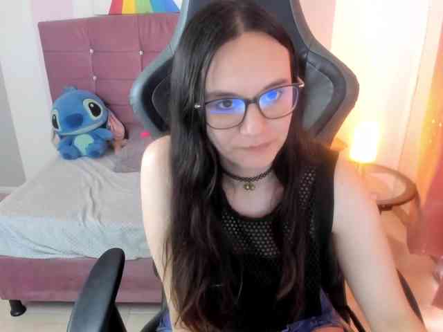 Alexandra_sg webcam