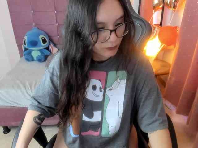 Alexandra_sg webcam
