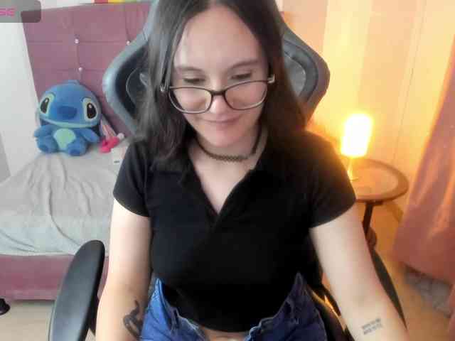 Alexandra_sg webcam