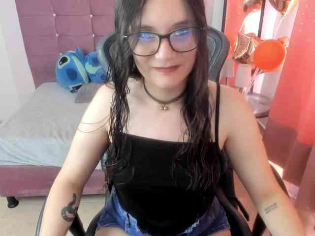 Alexandra_sg webcam