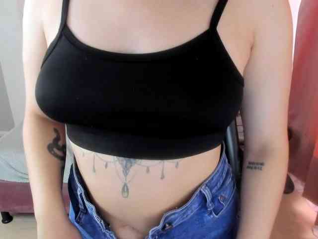 Alexandra_sg webcam