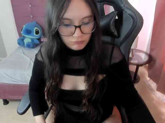 Alexandra_sg webcam