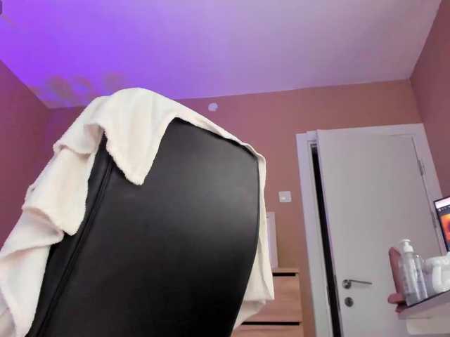 kaylalaine1 live cam on BongaCams