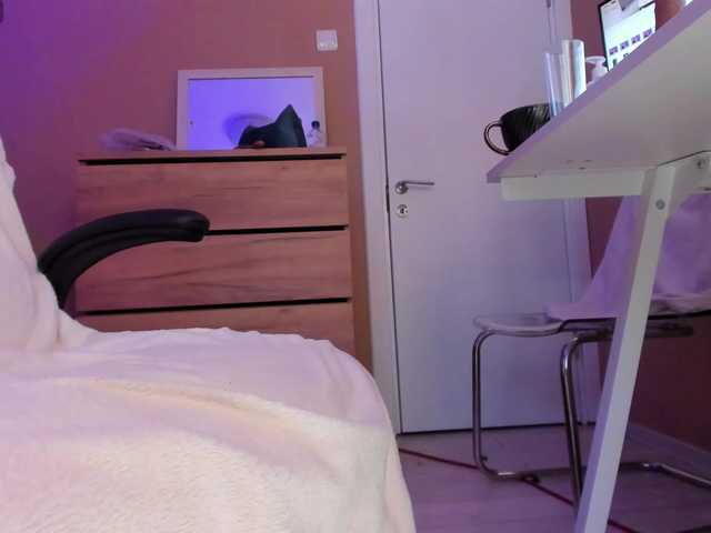 kaylalaine1 live cam on BongaCams