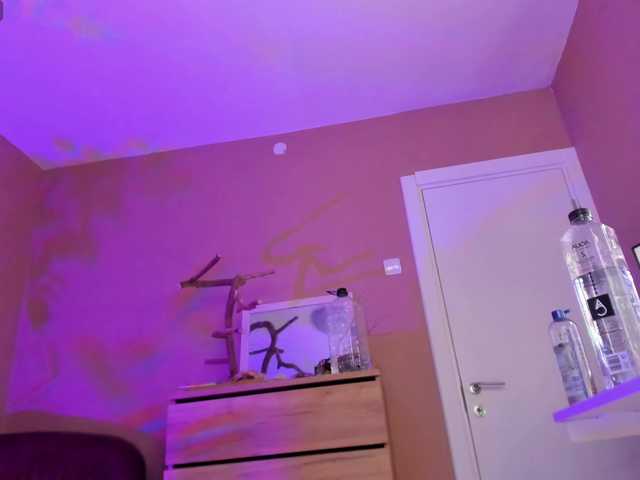 kaylalaine1 live cam on BongaCams