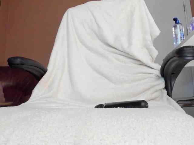 kaylalaine1's live room