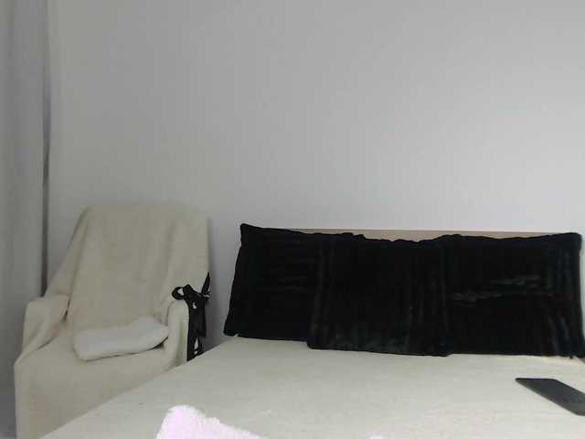 ArtLove13 live cam on BongaCams