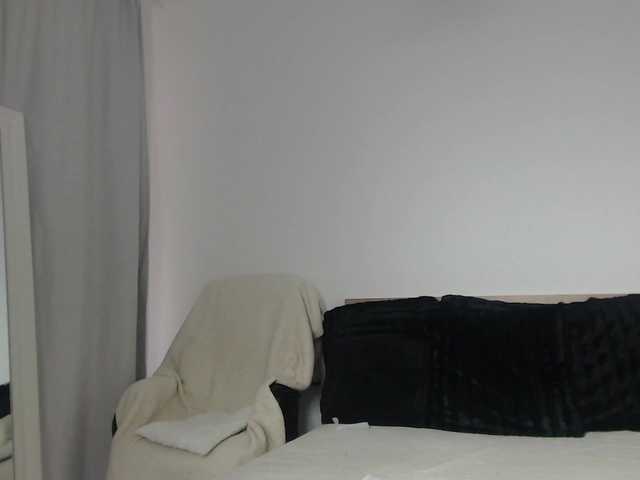 ArtLove13 live webcam show