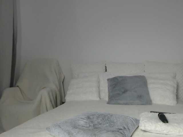 ArtLove13 live cam on BongaCams