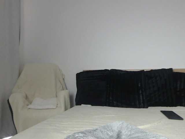 ArtLove13 live webcam show