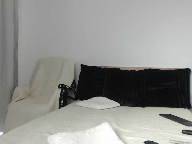 ArtLove13 live cam on BongaCams