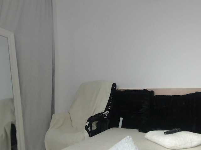 ArtLove13 live cam on BongaCams
