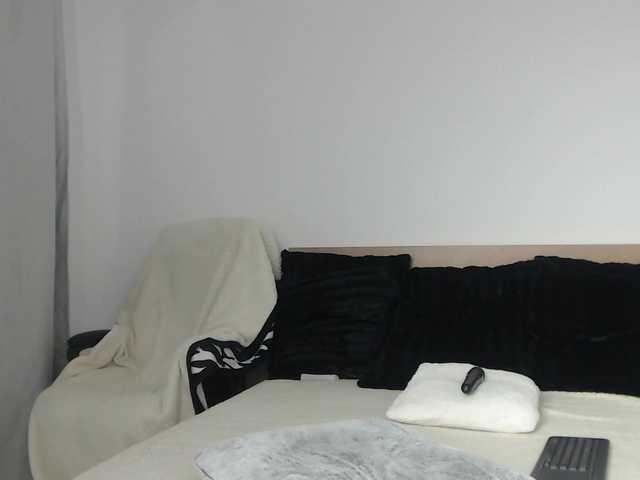 ArtLove13 live cam on BongaCams