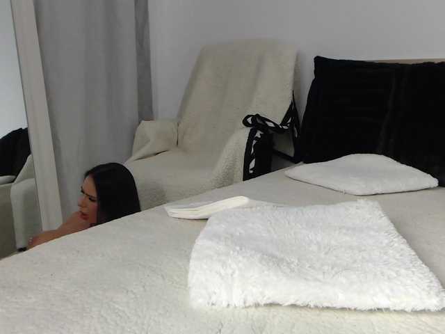 ArtLove13 live cam on BongaCams