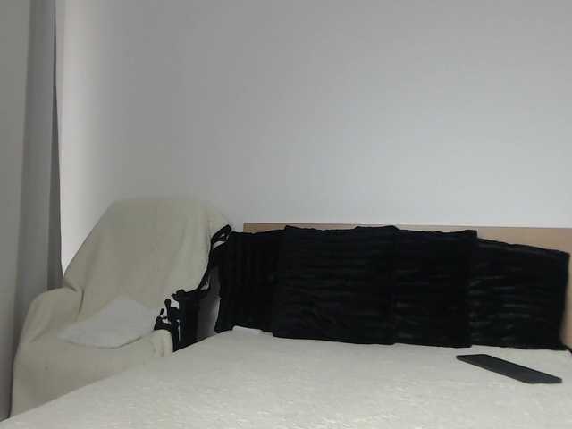 ArtLove13's BongaCams show and profile