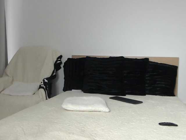 ArtLove13's BongaCams show and profile