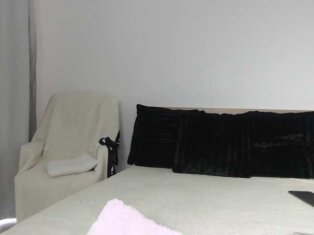 ArtLove13 live cam on BongaCams