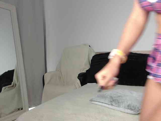 ArtLove13 webcam