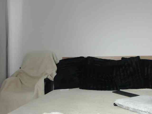 ArtLove13 webcam