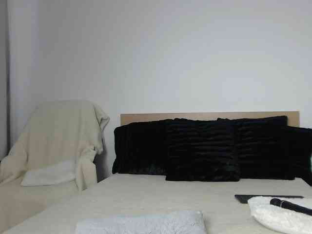 ArtLove13 webcam