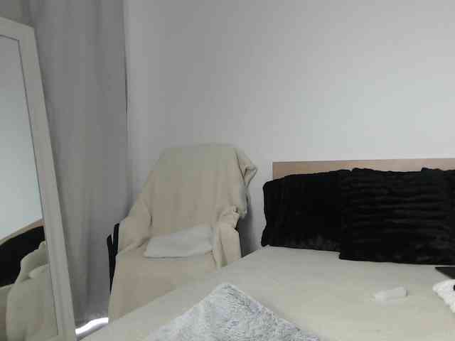 ArtLove13 webcam