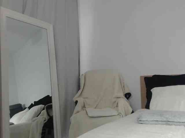 ArtLove13 webcam