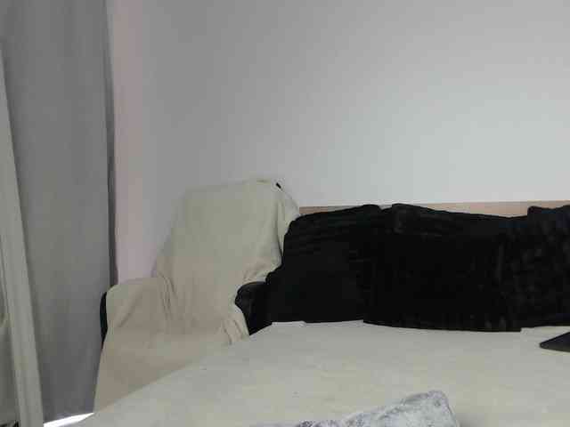 ArtLove13 webcam