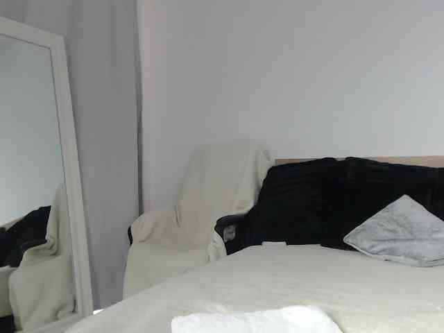 ArtLove13 webcam